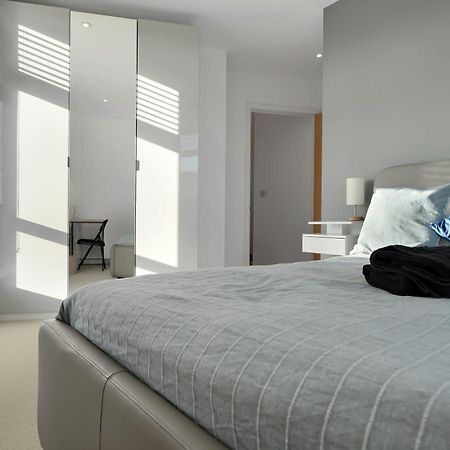 Modern And Spacious Penthouse Apartment In Putney With Free Parking London Exterior foto