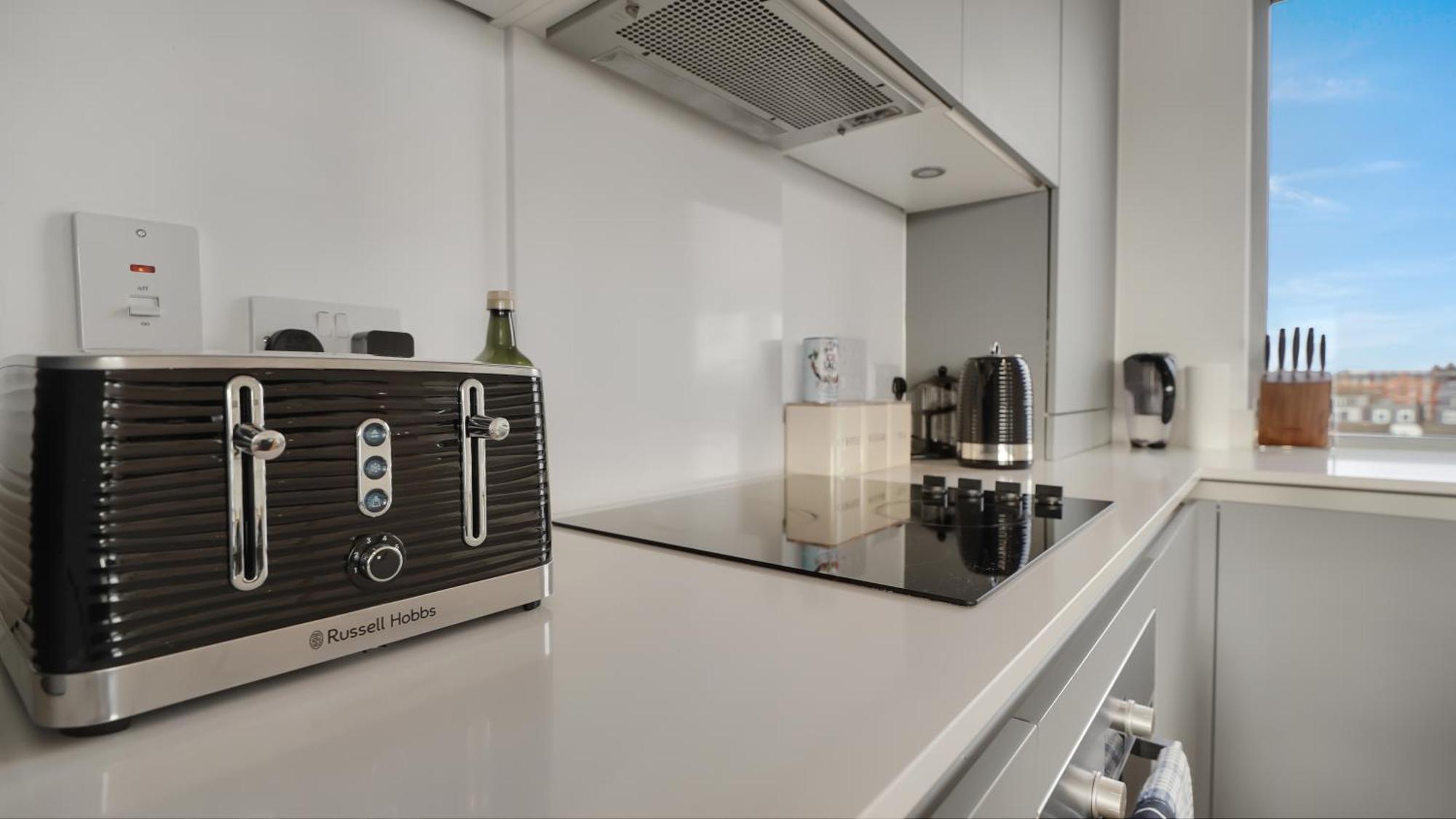 Modern And Spacious Penthouse Apartment In Putney With Free Parking London Exterior foto